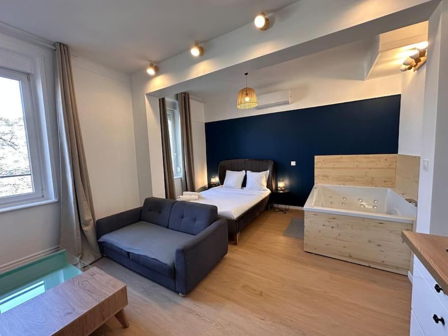 Britich 3D: Suite Spa Prive, Clim, Thermal/Artem Nancy Buitenkant foto