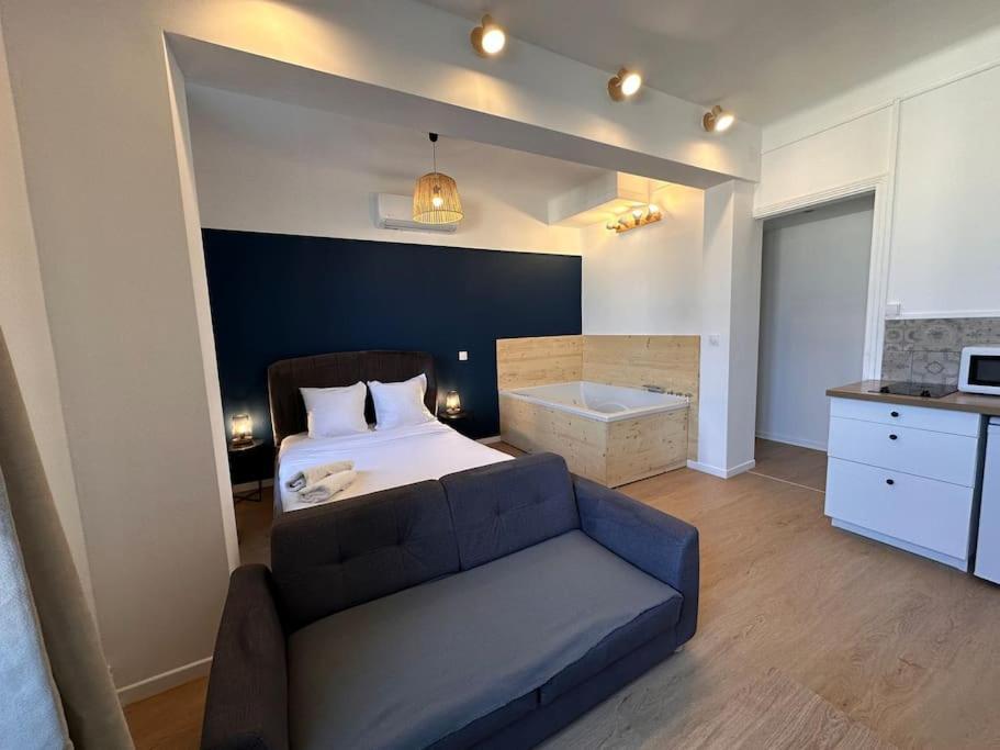Britich 3D: Suite Spa Prive, Clim, Thermal/Artem Nancy Buitenkant foto