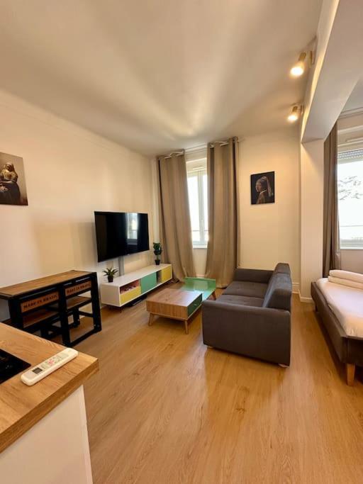Britich 3D: Suite Spa Prive, Clim, Thermal/Artem Nancy Buitenkant foto